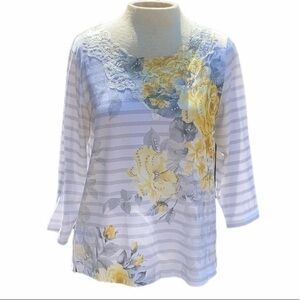 Alfred Dunner Blouse with rhinestones,petite small